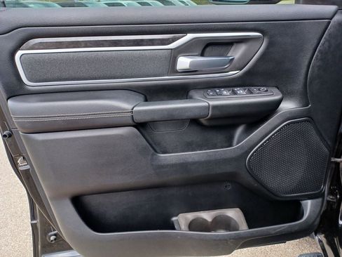 Used 2020 RAM 1500 Big Horn AWD/4WD image 11