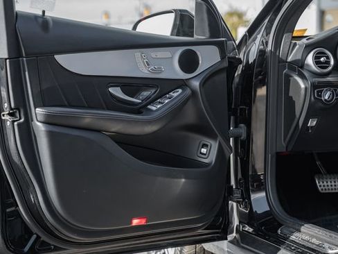 Used 2022 Mercedes-Benz GLC 300 4MATIC image 34