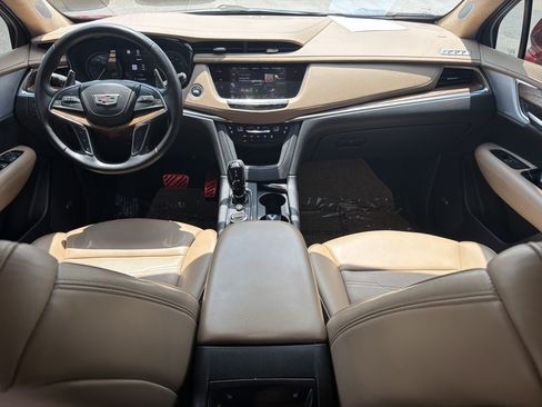 Used 2022 Cadillac XT5 Premium Luxury w/ Platinum Package FWD image 22