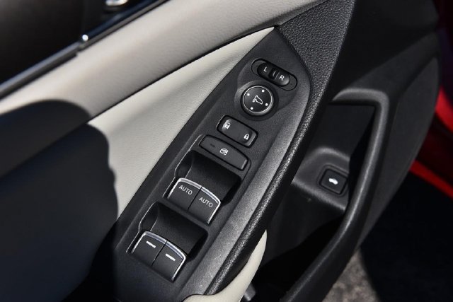 Used 2018 Honda Accord LX image 8