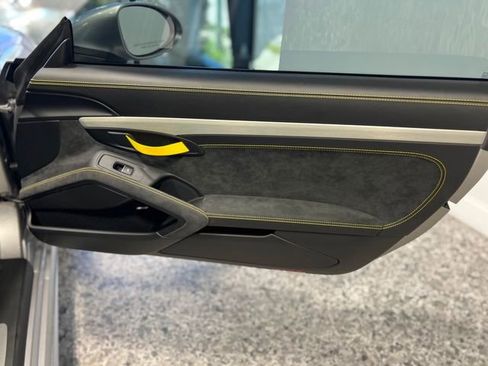 Used 2021 Porsche 718 Cayman GT4 image 35