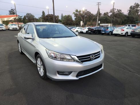 Used 2013 Honda Accord Touring image 6