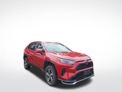 Used 2021 Toyota RAV4 SE w/ Weather & Moonroof Package