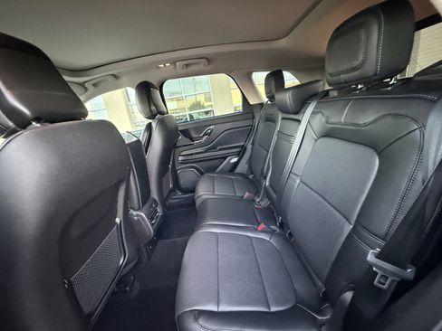 Used 2023 Lincoln Corsair Reserve w/ Equipment Group 202A image 17