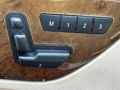 Used 2014 Mercedes-Benz SLK 250 image 20