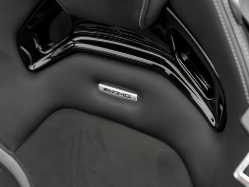 Used 2018 Mercedes-Benz AMG GT R image 36