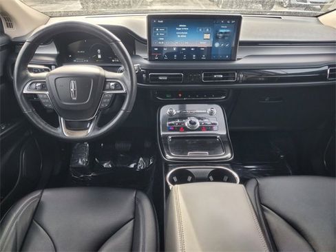 Certified 2022 Lincoln Nautilus AWD w/ Premium Package image 30