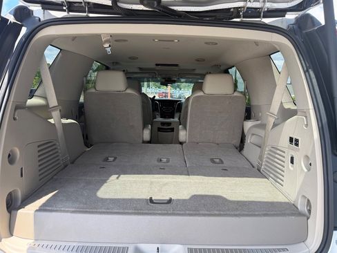 Used 2020 Cadillac Escalade Premium Luxury AWD/4WD image 50