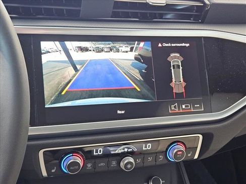 Used 2025 Audi Q3 2.0T Premium w/ Convenience Package image 13