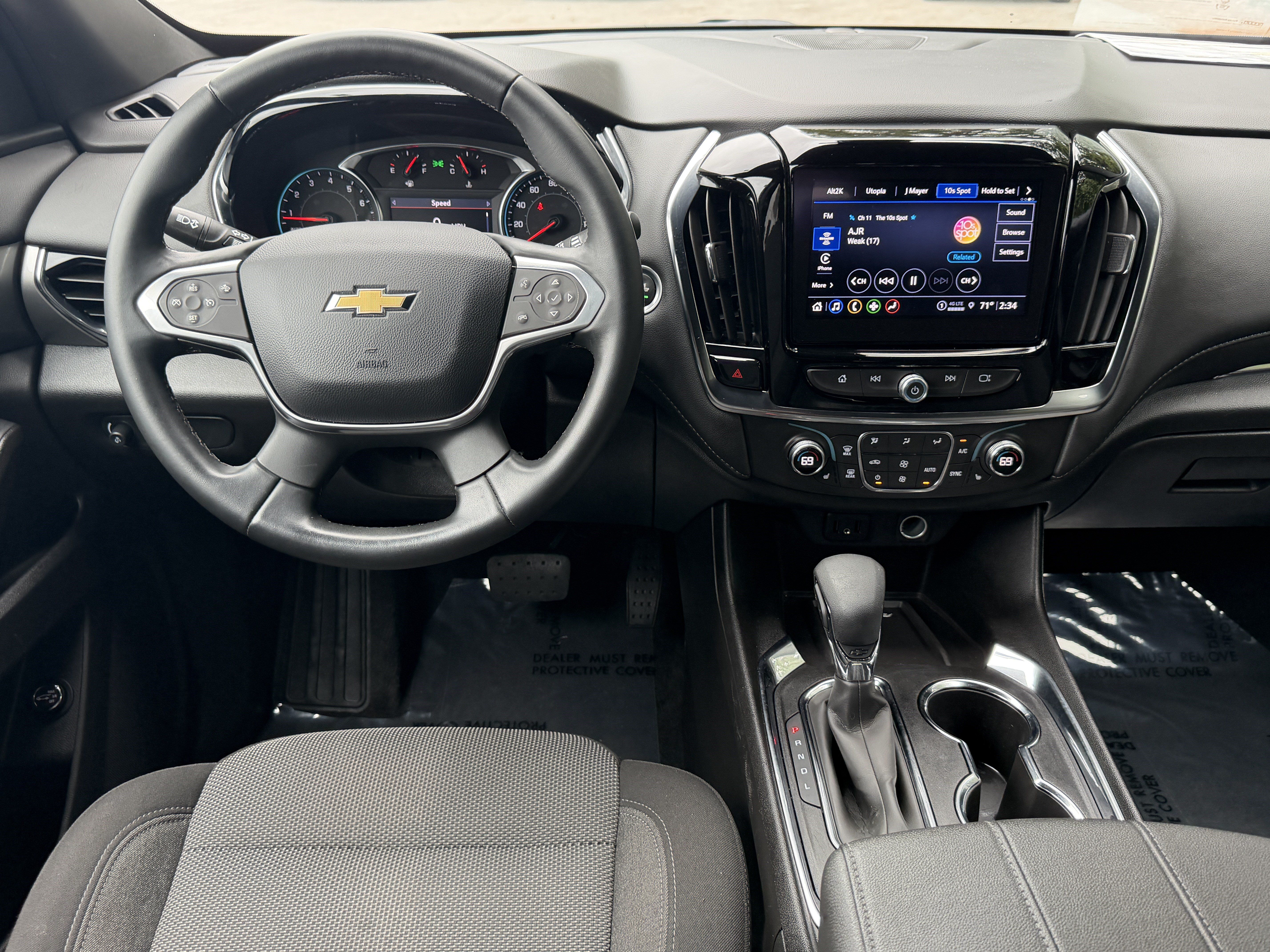 Used 2023 Chevrolet Traverse LT FWD image 21