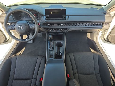 Used 2025 Honda Accord SE image 9