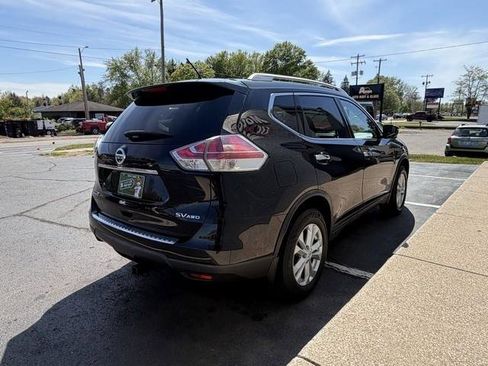 Used 2016 Nissan Rogue SV w/ SV Premium Package AWD/4WD image 6
