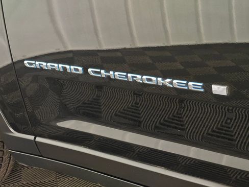 Used 2024 Jeep Grand Cherokee Limited 4xe AWD/4WD image 62