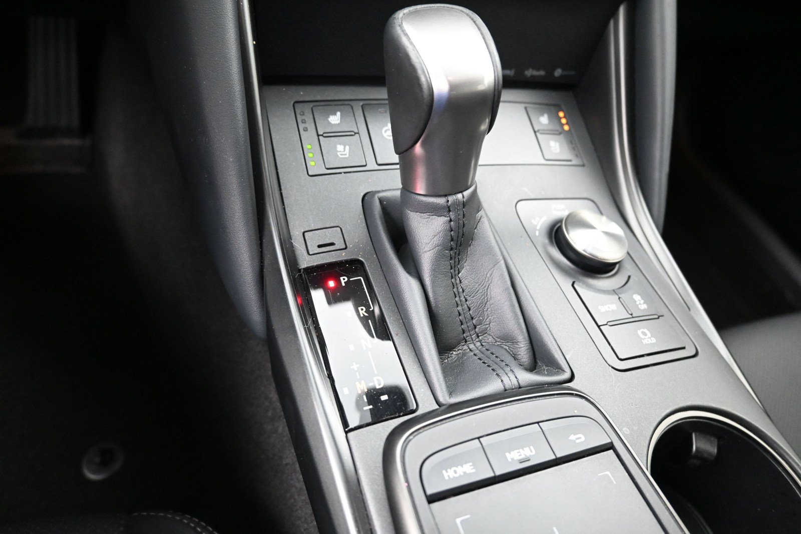 Used 2024 Lexus IS 300 w/ Comfort Package RWD image 36