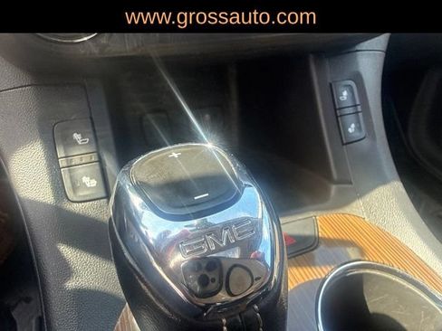 Used 2019 GMC Acadia SLE w/ GMC Pro Grade Package AWD/4WD image 24