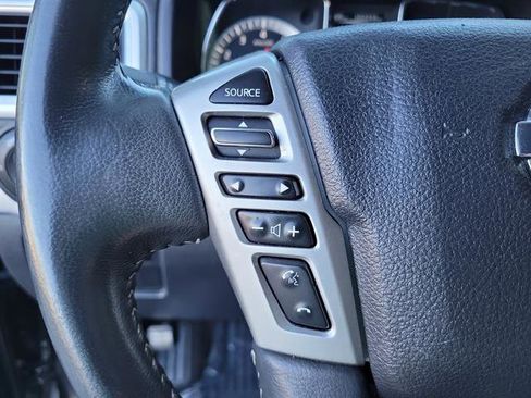 Used 2018 Nissan Titan PRO-4X image 19