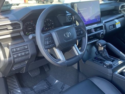 New 2026 Toyota 4Runner Limited AWD/4WD image 4