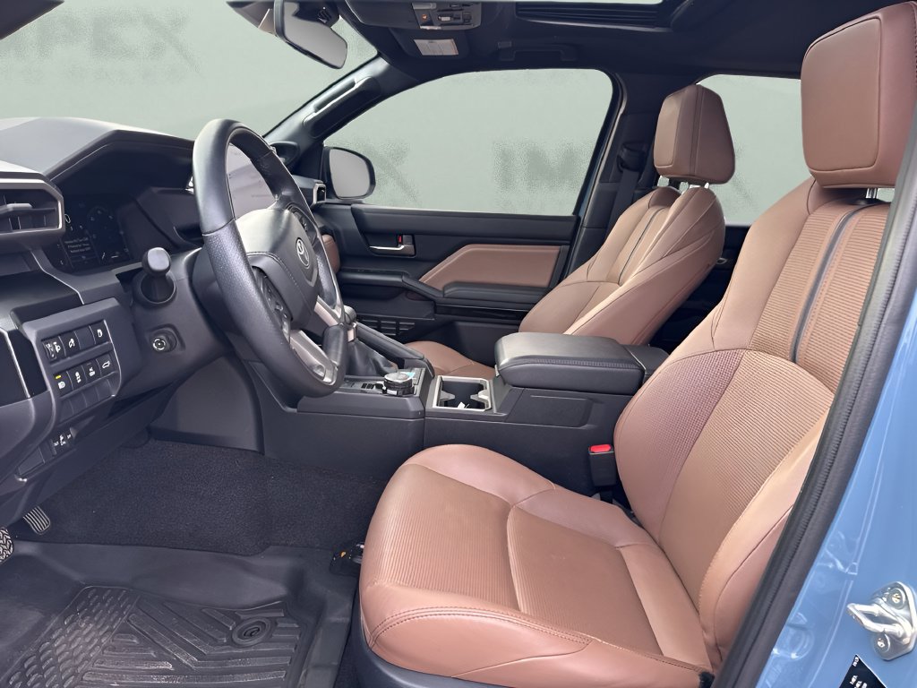 Used 2025 Toyota 4Runner Limited AWD/4WD image 9