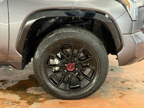 Used 2023 Toyota Tundra Platinum image 9