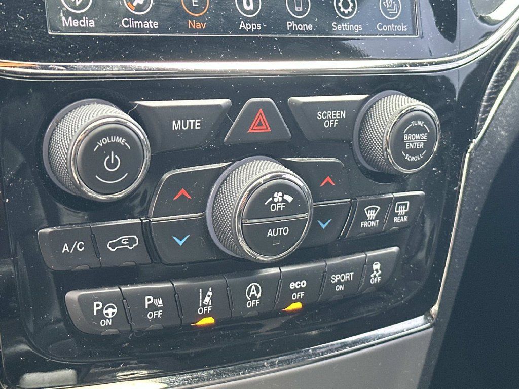 Used 2020 Jeep Grand Cherokee High Altitude AWD/4WD image 23