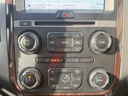 Used 2016 Ford Expedition Platinum image 13