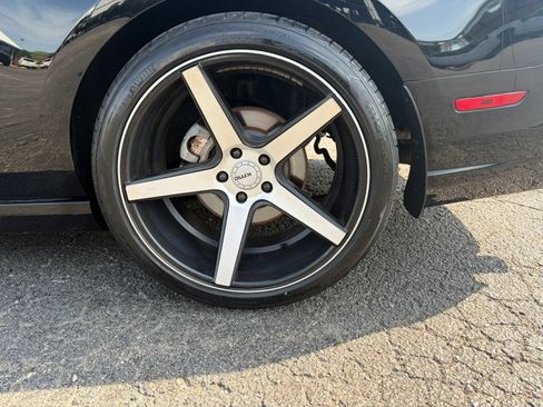 Used 2013 Ford Mustang GT RWD image 12