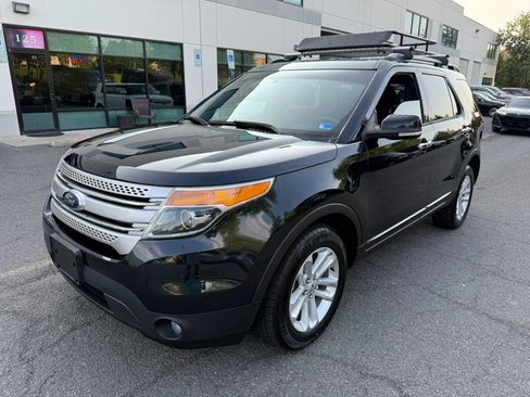 Used 2014 Ford Explorer XLT AWD/4WD image 11