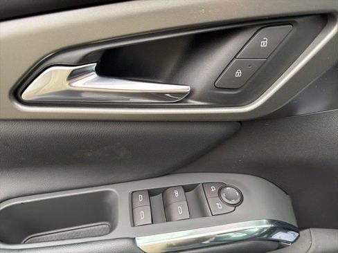 New 2026 Chevrolet Traverse LT image 10