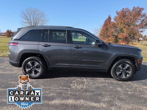 Used 2022 Jeep Grand Cherokee Limited 4xe image 7