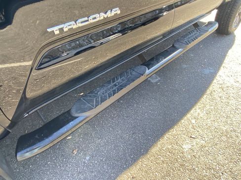 Used 2021 Toyota Tacoma SR5 image 18