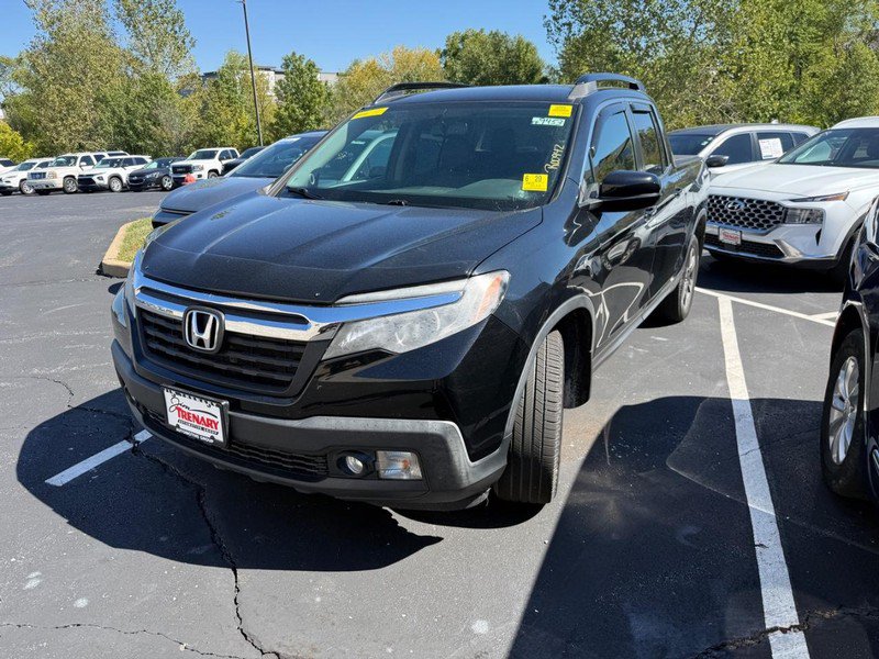 Used 2017 Honda Ridgeline RTL-T image 2
