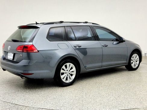 Used 2017 Volkswagen Golf S AWD/4WD image 5