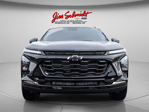 New 2026 Chevrolet Trax ACTIV w/ Sunroof Package image 2