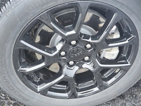 Used 2024 Jeep Compass Latitude w/ Convenience Group image 21