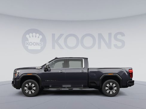 New 2026 GMC Sierra 2500 Denali w/ Denali Reserve Package AWD/4WD image 2