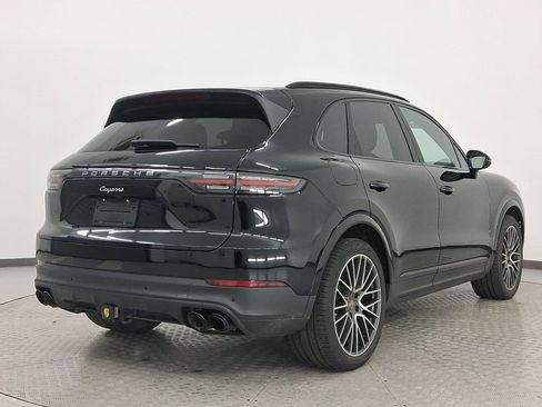 Used 2021 Porsche Cayenne image 7