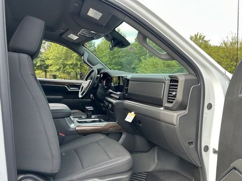 New 2026 Chevrolet Silverado 1500 LT Trail Boss w/ LPO, Dark Essentials Package image 38