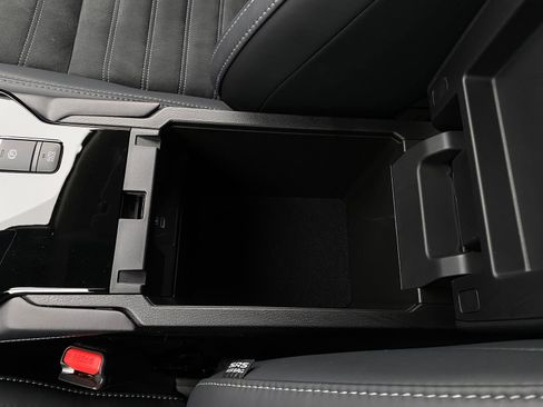 Used 2025 Mitsubishi Outlander SE AWD/4WD image 19
