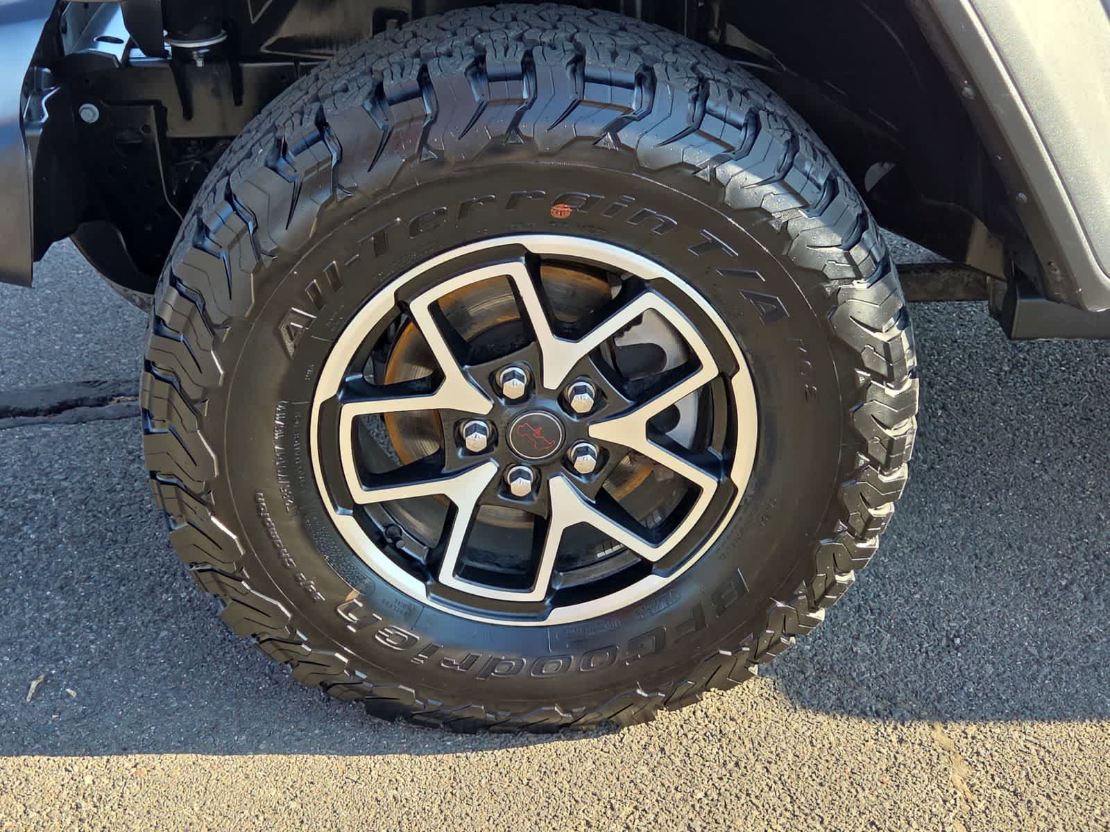 Certified 2025 Jeep Wrangler Unlimited Rubicon AWD/4WD image 16