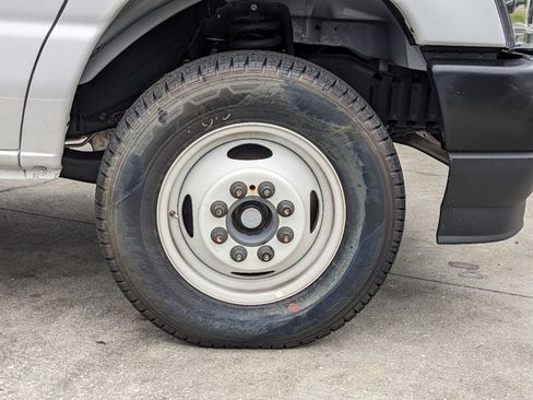 New 2024 Ford E-450 and Econoline 450 Super Duty w/ Driver's Safety Package image 10