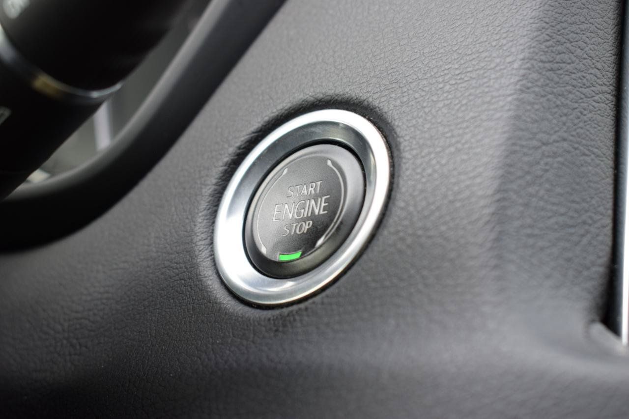 Used 2019 Cadillac XT4 Sport w/ Driver Awareness Package FWD image 21