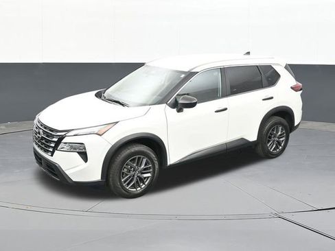 Used 2024 Nissan Rogue S image 65