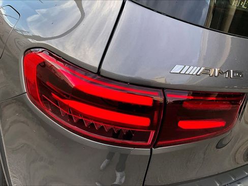 Used 2025 Mercedes-Benz GLB 35 AMG 4MATIC image 28