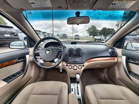Used 2009 Chevrolet Aveo LT w/ Power and Convenience Package FWD image 18