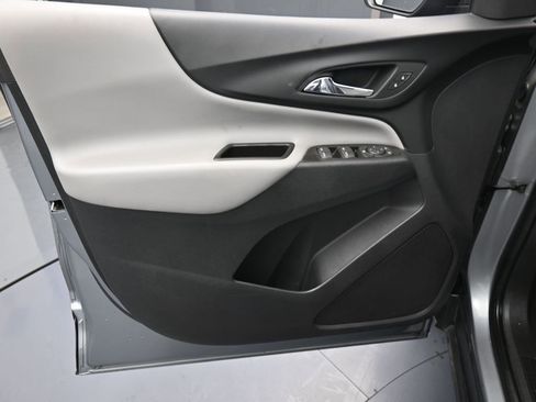 Used 2023 Chevrolet Equinox LS w/ Midnight Edition FWD image 12