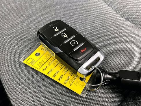 Used 2021 RAM 1500 Big Horn AWD/4WD image 11