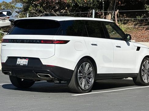 Certified 2025 Land Rover Range Rover Sport SE image 5