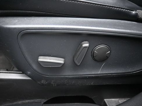 Used 2024 Ford Escape Platinum AWD/4WD image 24