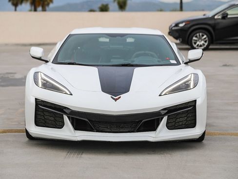 Used 2023 Chevrolet Corvette Z06 image 2