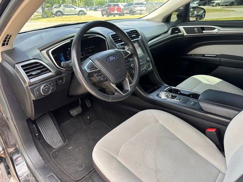 Used 2019 Ford Fusion SE w/ Equipment Group 151A image 23